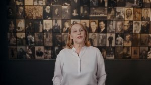 Стихотворение Зинаиды Гиппиус «Идущий мимо»