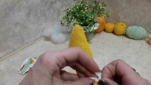 Весенний гном крючком. Мастер-класс. Часть 2. Сборка и оформление игрушки.