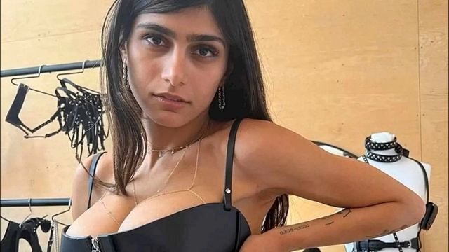 Oriental beauty Mia Khalifa смотреть онлайн