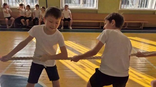 💪Перетягивание каната во «Флагмане» смотреть онлайн