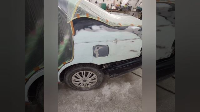 Toyota Corona крыло и дверь под восстановление