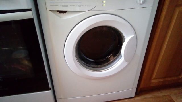 куртка 2/2 сори памяти нет... но это только на планшете смотреть онлайн
