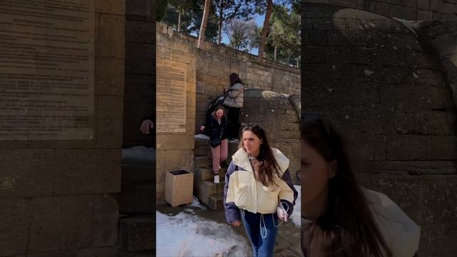 Туристы на крепости смотреть онлайн