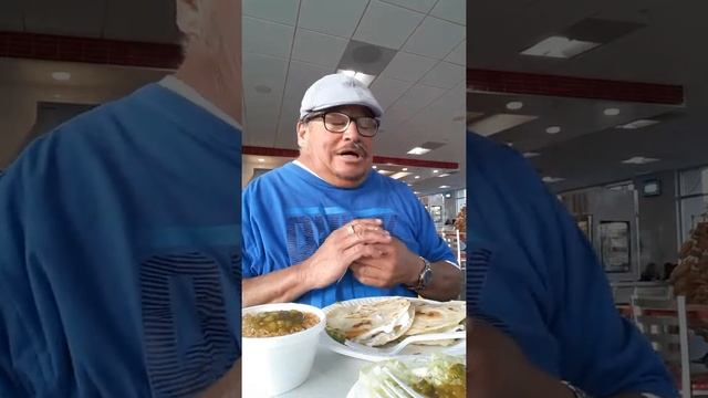 Senna solo aqui in Gavalin Cocina Comida De Mesa. смотреть онлайн