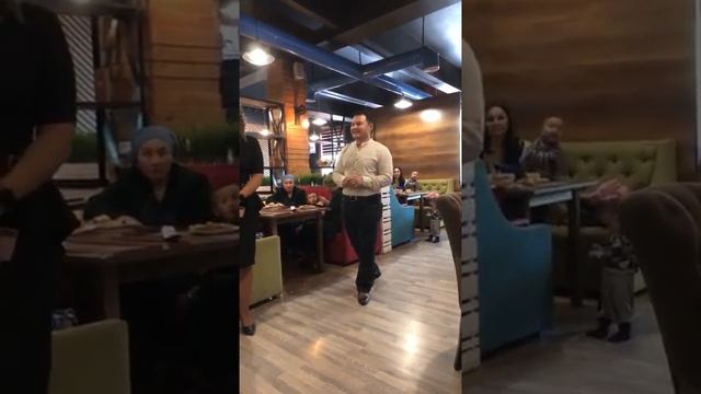 Мотивационнный завтрак.Мирлан и Дария Батырхановы смотреть онлайн