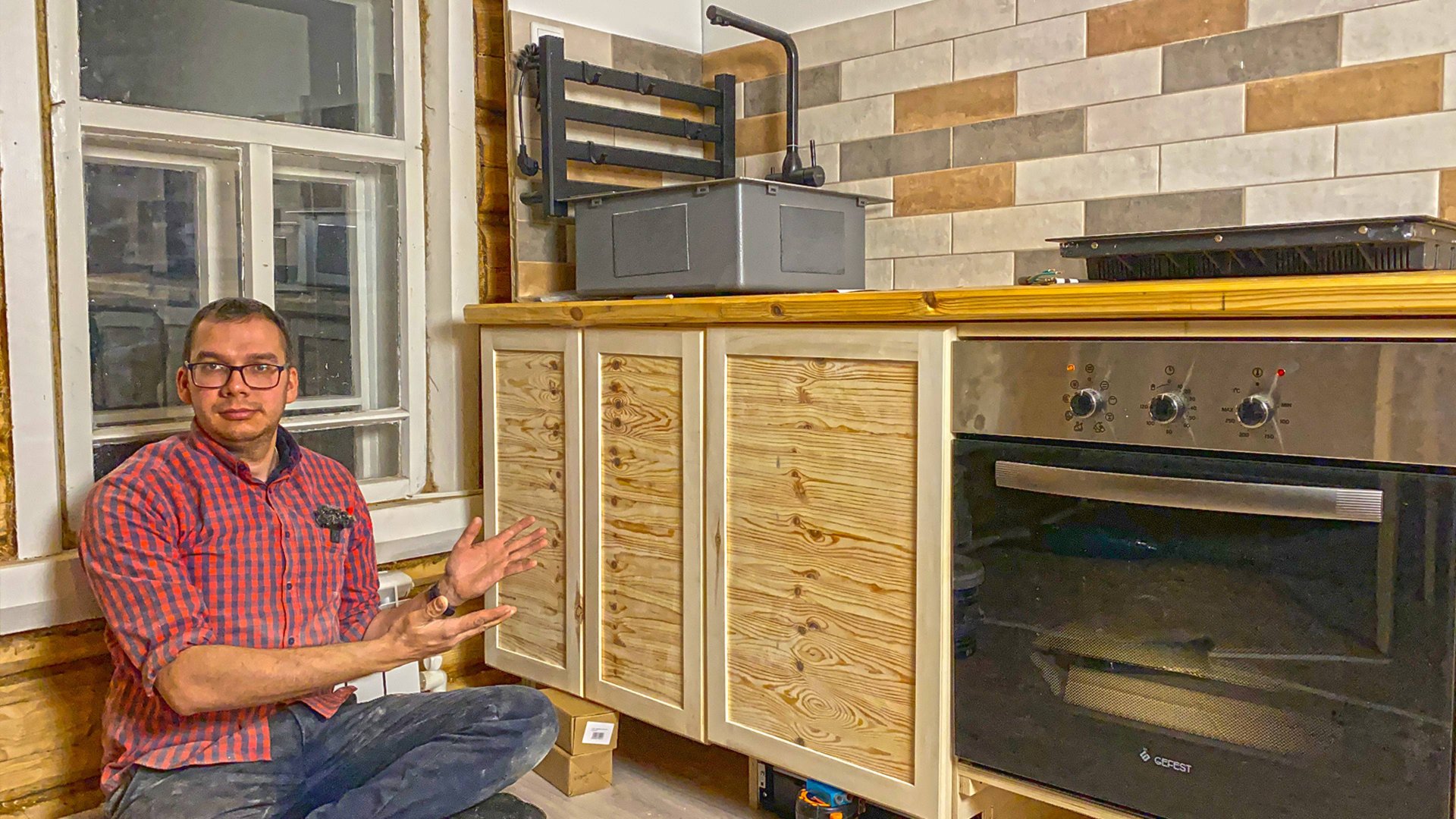 Новая кухня в доме прадеда начала обретать «лицо». Делаю фасады своими руками смотреть онлайн