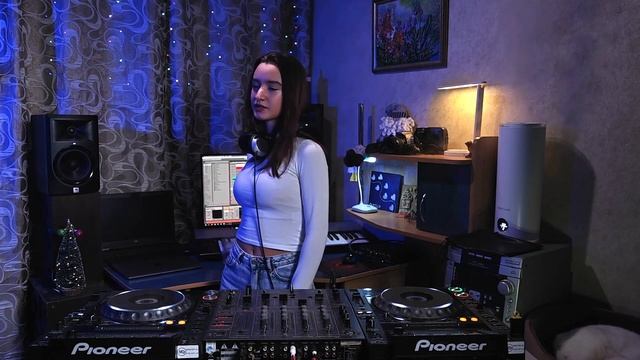 DJ Kris - MELODIC TECHNO 2025