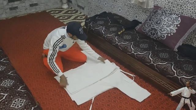 أسهل طريقة لطي الكيمونو - KIMONO ( الارشادات 1)