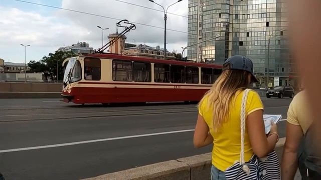 Пока без Авроры) смотреть онлайн