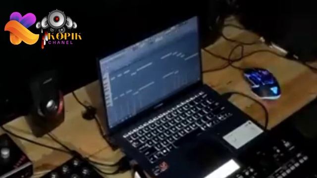 DJ OPO AKU SALAH YEN AKU CRITO OPO ANANE - TATU - DIDI KEMPOT (SLOW REMIX TERBARU 2023) KOPIK CHANE смотреть онлайн