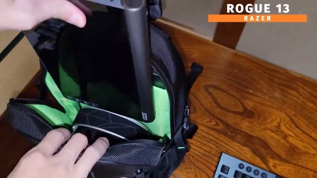RazerのバックパックROGUE 13 BACKPACK V3をレビュー (レイザー13インチノートPCバッグ)