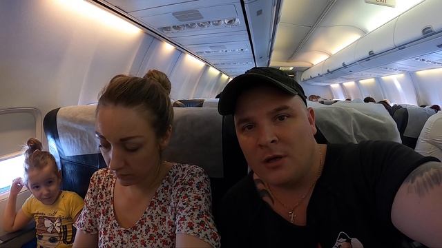 Новосибирск - Москва, самолет Boeing 737-700 а:к Алроса, аэропорт Домодедово смотреть онлайн