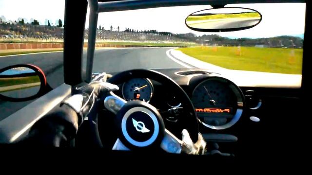 MINI JONH COOPER WORKS 4x4 297 HP - FORZA 5(XBOX ONE) "GAME PLAY JOYSTICK" смотреть онлайн