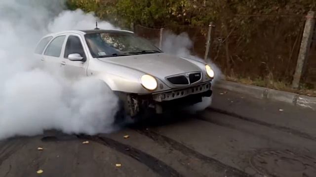 Lancia Lybra. Burnout 3. смотреть онлайн