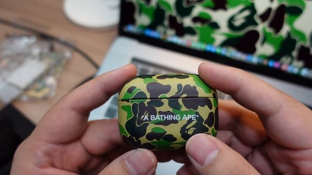 รีวิว Bape ABC Camo AirPods Pro Case смотреть онлайн