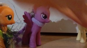 Пони школа. ПОНИ ИГРАЮТ В ИГРУ В КАЛЬМАРА? 4 часть (финал)