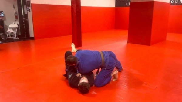 Countering the guard pull in the gi