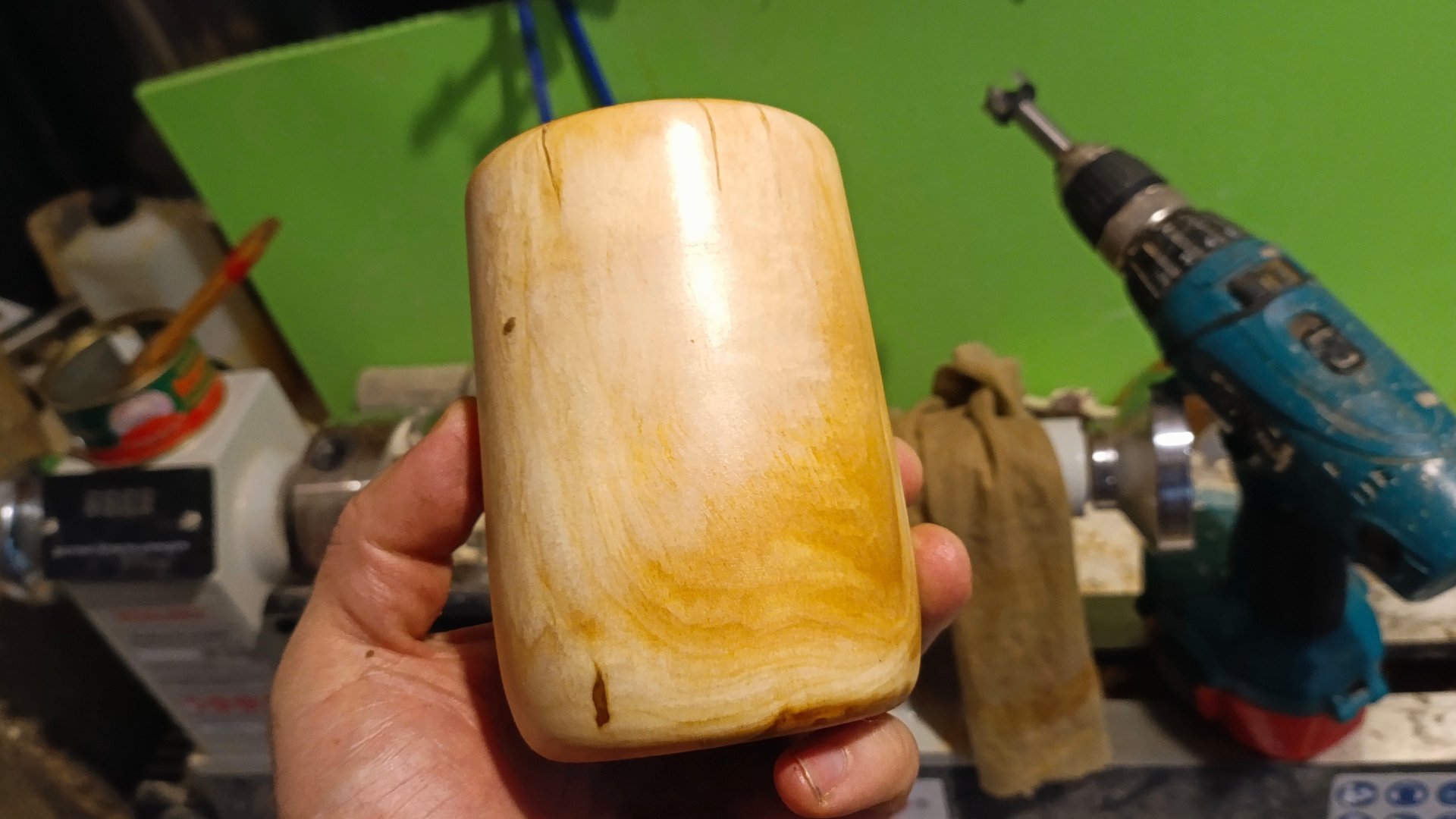 сияющая перламутровая берёзовая кукса (кружка более 300 мл) от свилеватого комля отросток из сувеля смотреть онлайн