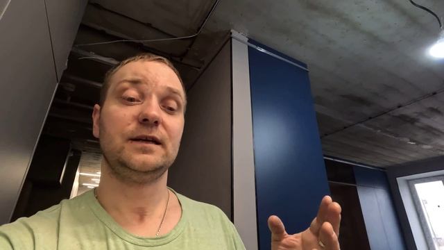 Когда лучше устанавливать натяжной потолок? До обоев или после? смотреть онлайн