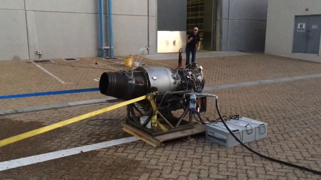 Test run of a RU19A-300 Gas Turbine Engine смотреть онлайн
