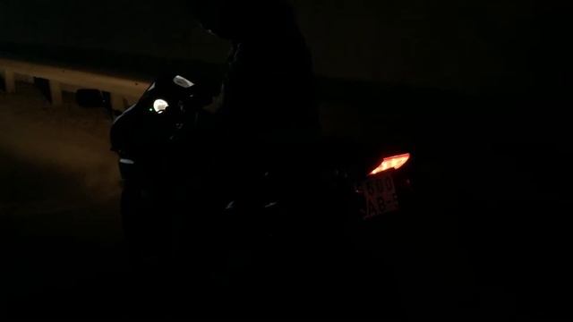 Kawasaki ZX10R 2006 stock exhaust смотреть онлайн