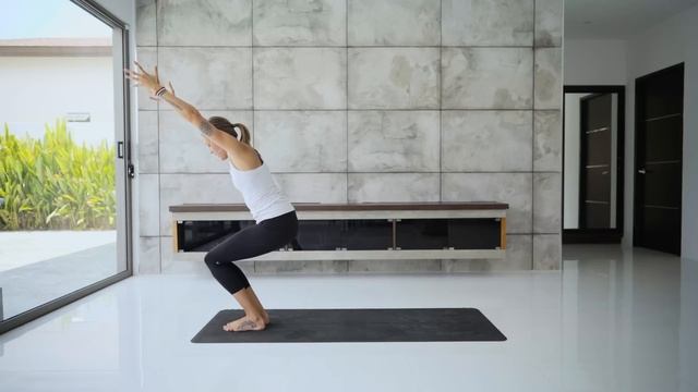50 Minute Intermediate Yoga | Breathe and Flow Yoga смотреть онлайн