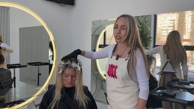 Калифорнийское мелирование делаем набор за 40 минут и отпустим клиента через 3 часа смотреть онлайн