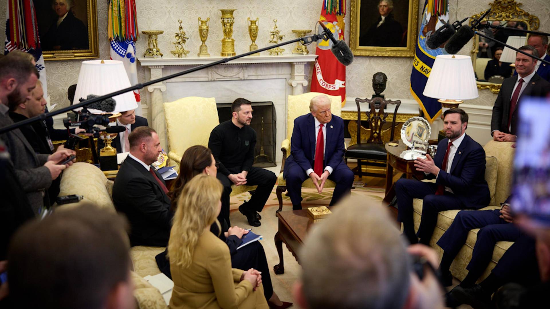 ВАЖНЫЕ ЗАЯВЛЕНИЯ ТРАМПА И КОНФЛИКТ С ЗЕЛЕНСКИМ. СВОДКА СВО смотреть онлайн