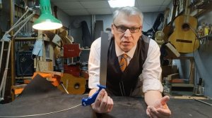 Луначарские ладовые порожки из СССР, методы напиливания пазов под них в накладке грифа.