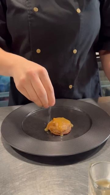 Mac Nut & Chocolate Chip Cookie Plating - AV Restaurant Course 15/15 #vegan #asmr смотреть онлайн