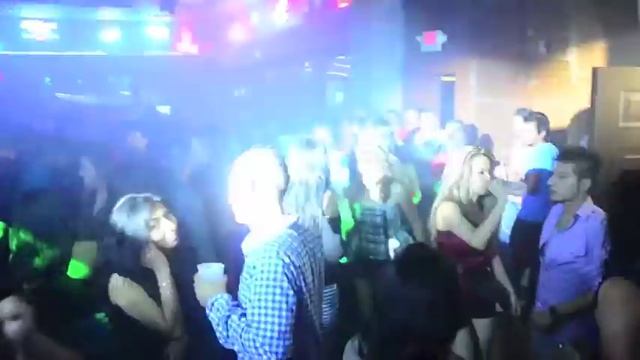 Mini Skirt Party смотреть онлайн