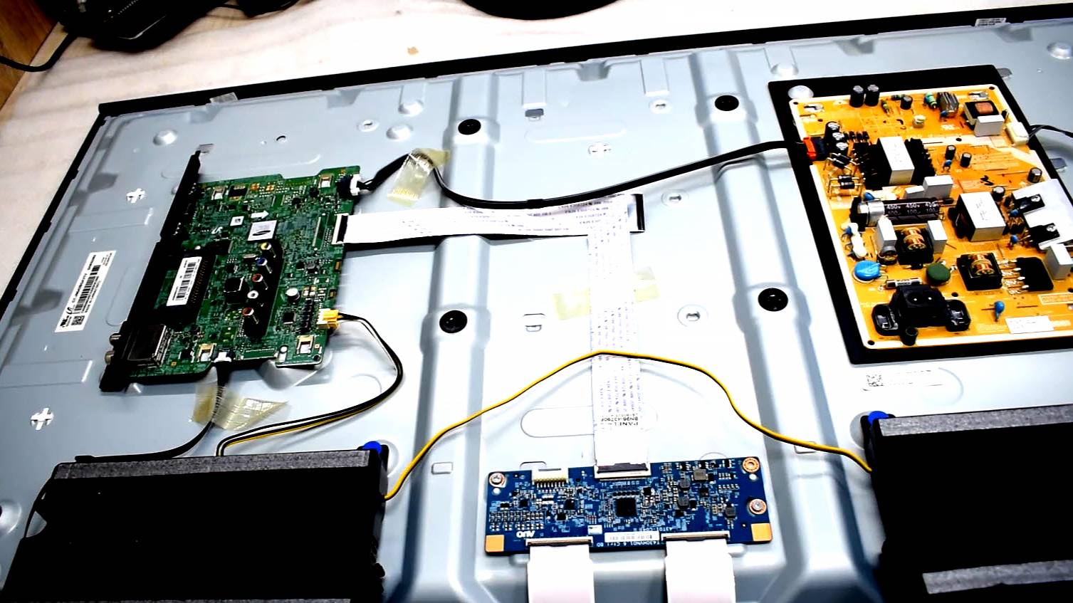 Ремонт телевизора SAMSUNG UE43N5000AU смотреть онлайн