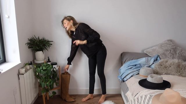 Autumn Wardrobe 2020 : 5 Hat Outfits смотреть онлайн