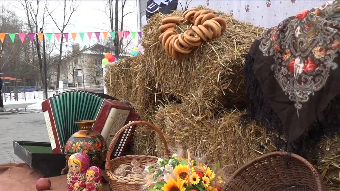 В Рузском муниципальном округе совместно с работниками Домов культуры проводили масленицу смотреть онлайн
