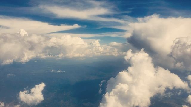 mixkit-clouds-and-blue-sky-background-2408-hd-ready смотреть онлайн