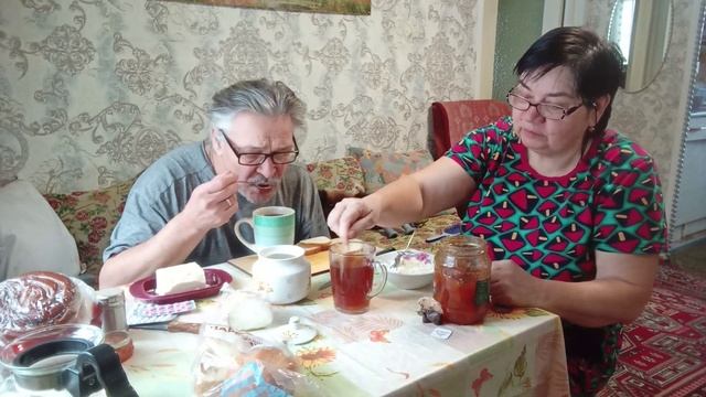 Жизнь в деревне: Муж вернулся - накормила вкусненько. Поговорим о здоровье смотреть онлайн