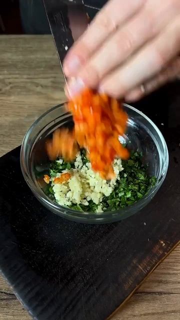 СОЧНЫЙ СТЕЙК С СОУСОМ ЧИМИЧУРРИ смотреть онлайн