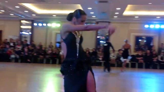 Dmitry Marchenko & Anastasia Kryukova смотреть онлайн