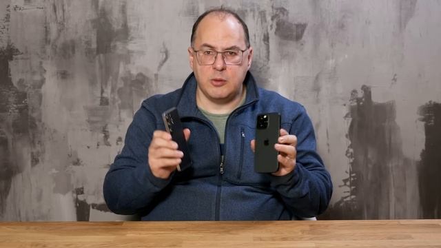 Сравниваем Samsung Galaxy S25 Ultra и iPhone 16 Pro Max смотреть онлайн