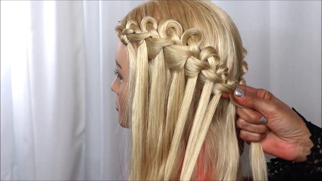peinado con trenzitas De nudos en forma de caracol смотреть онлайн