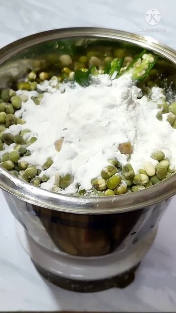 MOONG DAL DOSA RECIPE || PESARATTU || NO FERMENTATION MOONG DOSA смотреть онлайн