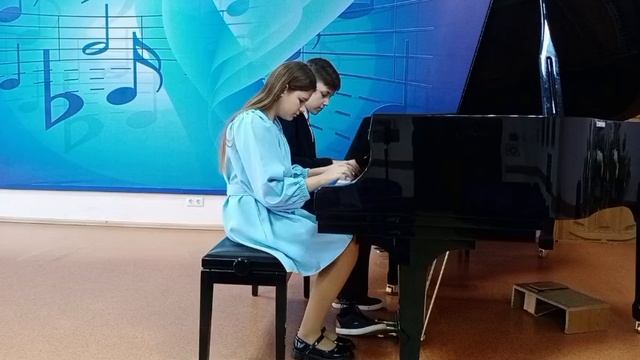 Антонов Илья и Попова Виктория М. Шнитц "Пьеса" смотреть онлайн