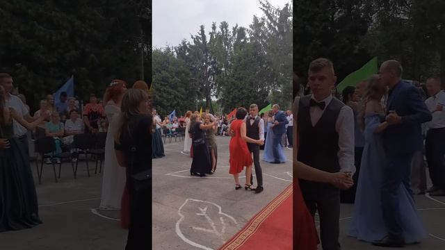Випуск 2021. Батьківський вальс. Корецька ЗШ І-ІІІ ступенів #3 смотреть онлайн