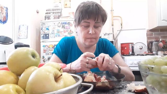 Сходила за фруктами , думала это конец. Дочка дома. смотреть онлайн