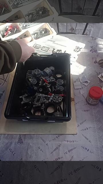 Распаковка ресурсного набора Lego Mindstorms EV3 Education смотреть онлайн