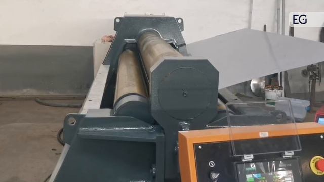 4-валковый листогиб W12CNC-16x2600 смотреть онлайн