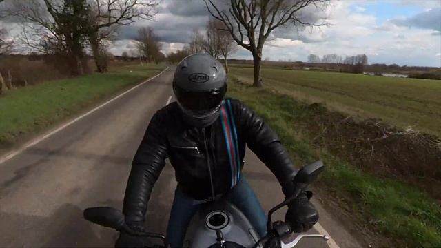 Arai Quantic  (Contour-X) -  A Long Distance Tourers Helmet?