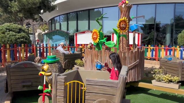 ВЛОГ: Дримвуд - парк аттракционов в Крыму | стоит ли посещать смотреть онлайн