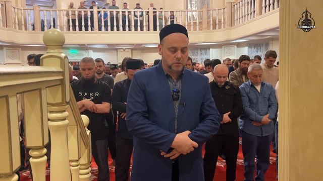Таравих намаз/ 3 ДЖУЗ/ Шафкат хазрат смотреть онлайн
