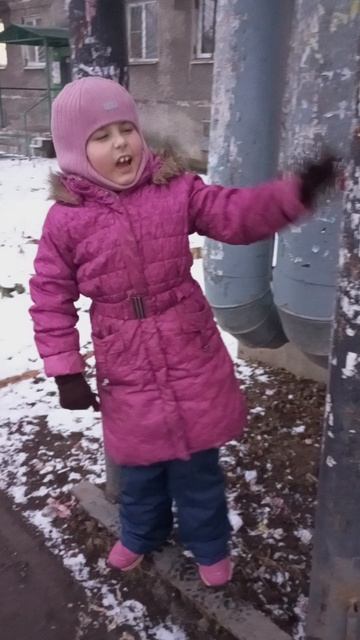 8 марта поздравление смотреть онлайн